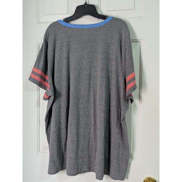 Lane Bryant ALL WE NEED IS LOVE Graphic T-Shirt Womens Plus 26 28 Heather Gray - Picture 3 of 4